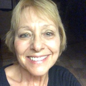 Meet your Posher, Denise